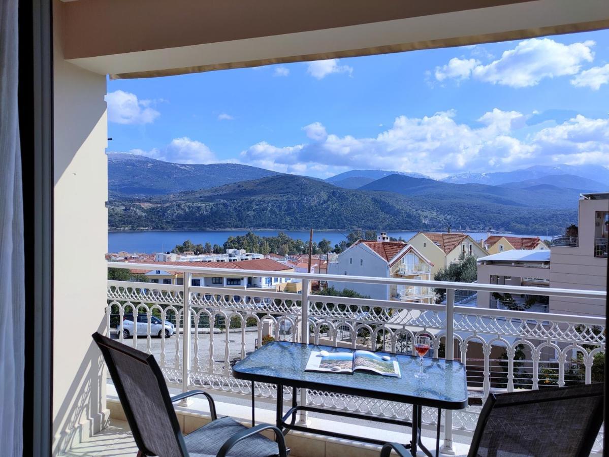 Blue Lagoon Luxury Apartment A3 Аргостолион Экстерьер фото